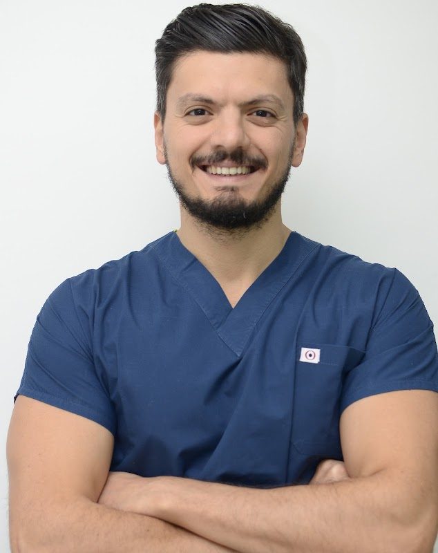 Dt. Faruk Öğütlü - Estetik