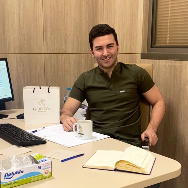 Dr. Mehmet Akkurt - Estetik