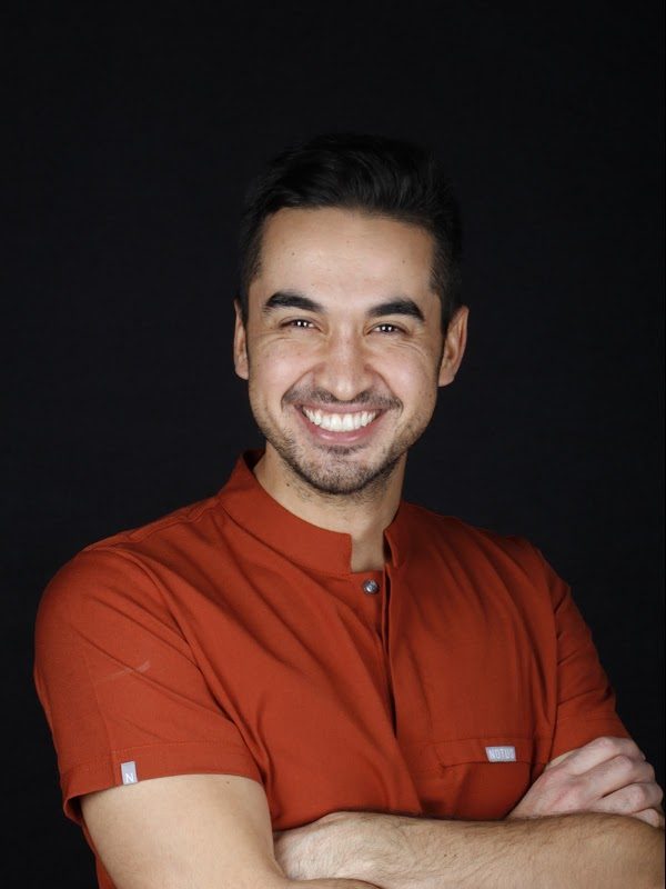 Dt. Burak Ağar - Estetik