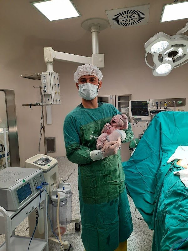 Dr. Talha Ayvaz - Estetik