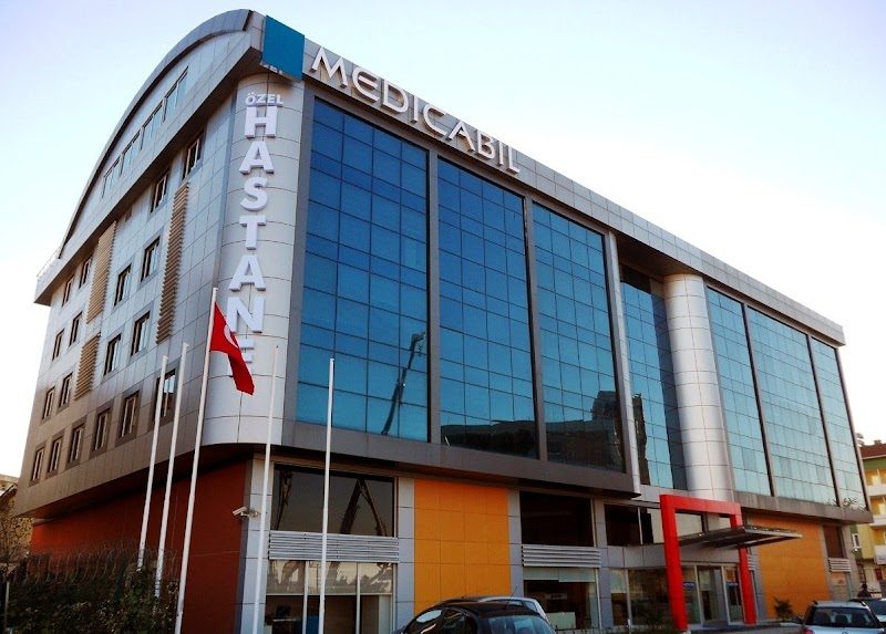 Dr. Necdet Özer - Estetik