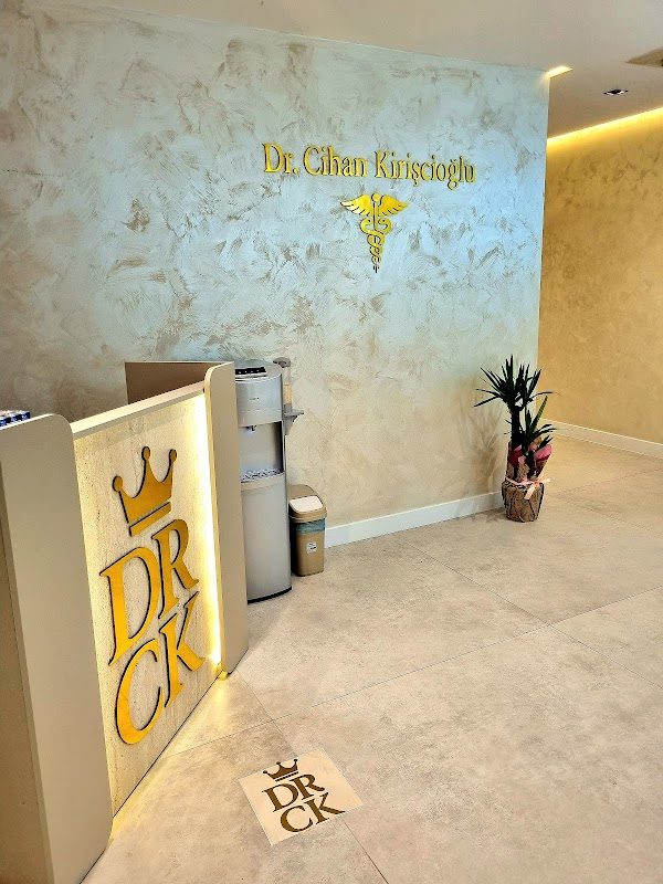 Dr. Cihan Kirişcioğlu - Estetik