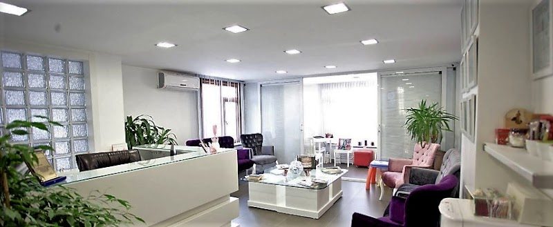 Dt. Aslı Çoban - Estetik
