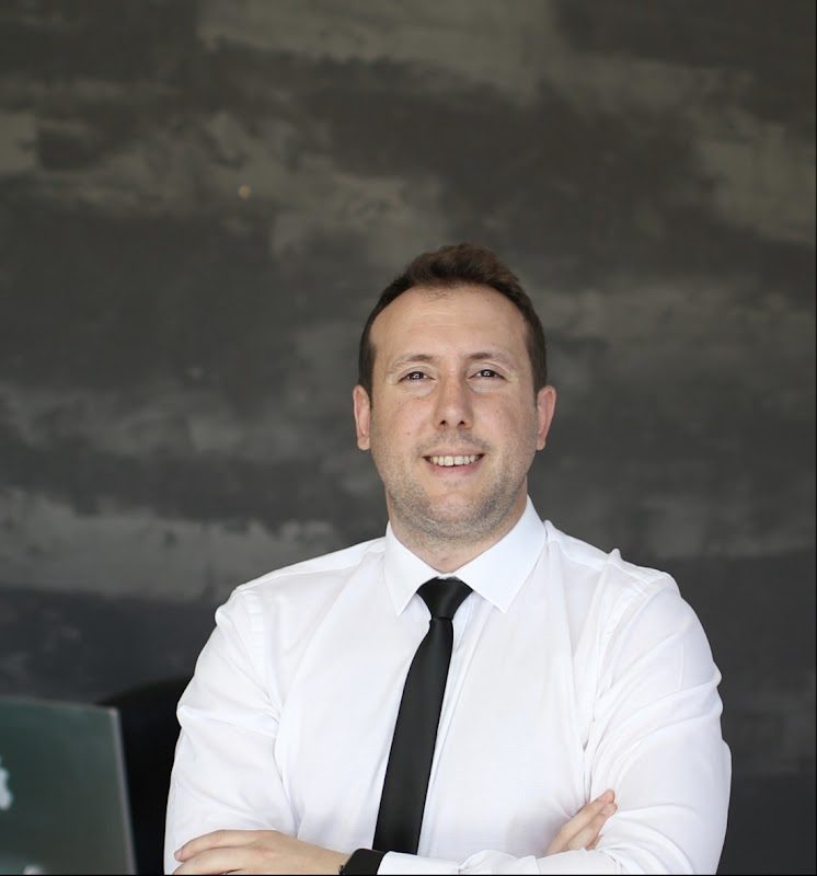 Dr. Mutlu Keskin - Estetik
