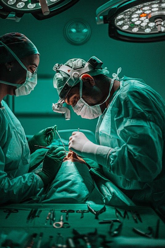 Dr. Umur Akıner - Estetik