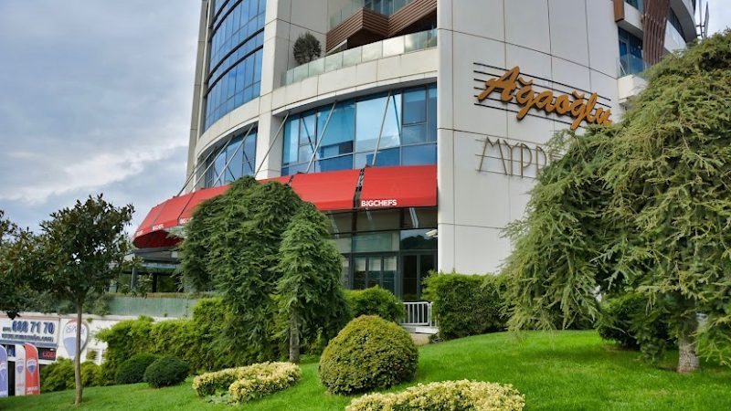 Dt. Elif Arslan - Estetik