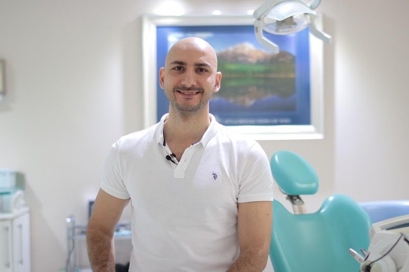 Dr. Melih Özgen - Estetik