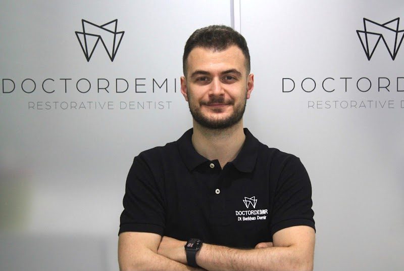 Dt. Berkhan Demir - Estetik