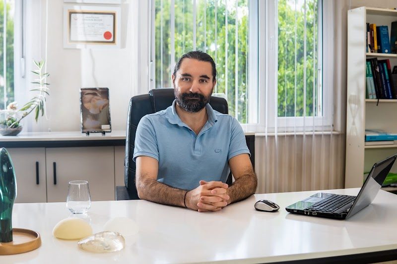 Dr. Bora Yücel - Estetik