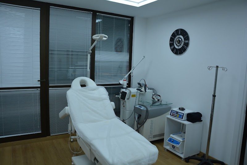 Dr. Serkan Balta - Estetik