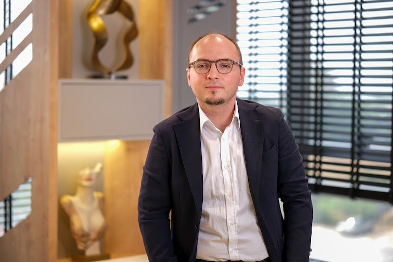 Dr. Uğurcan Şener - Estetik