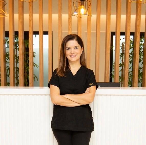 Dt. Elif Eyüboğlu - Estetik