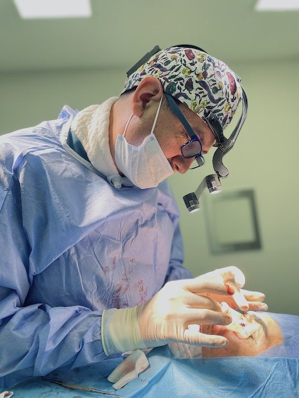 Dr. Önder Akdeniz - Estetik