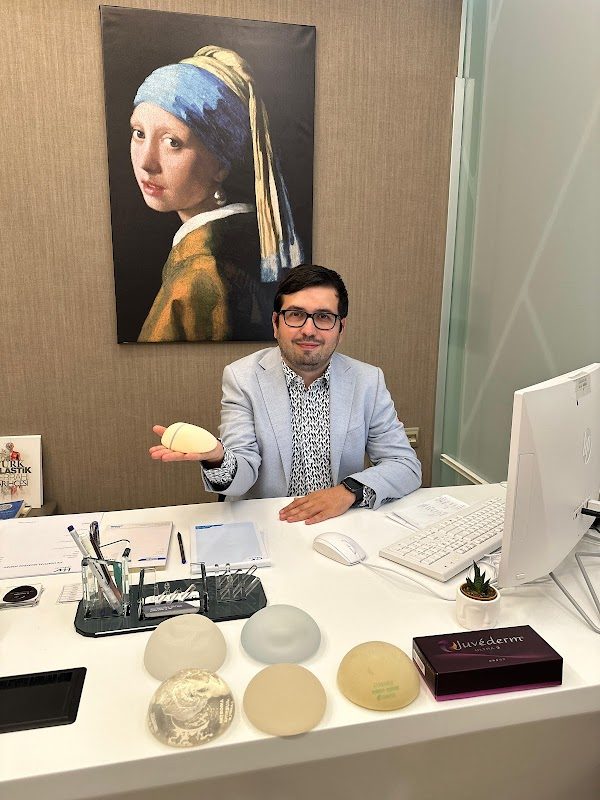 Dr. Orkun Uyanık - Estetik