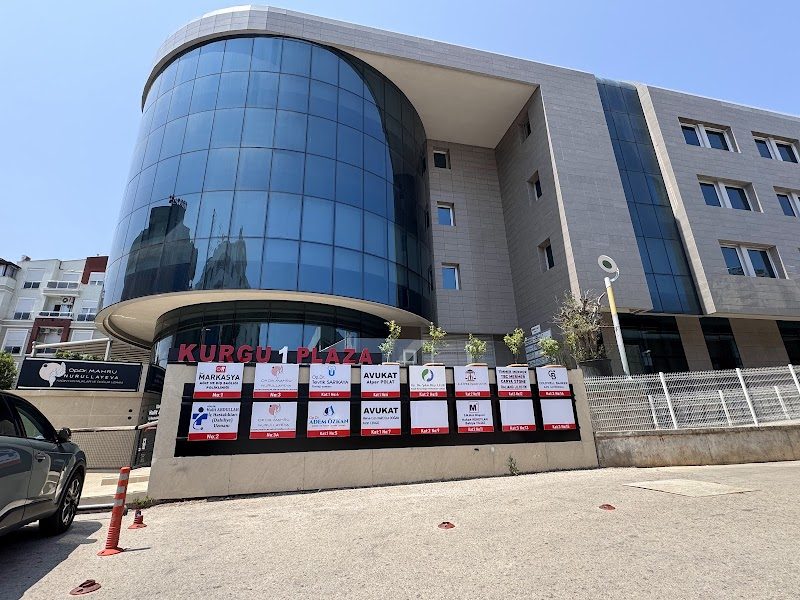 Dr. Şakir Çelik - Estetik