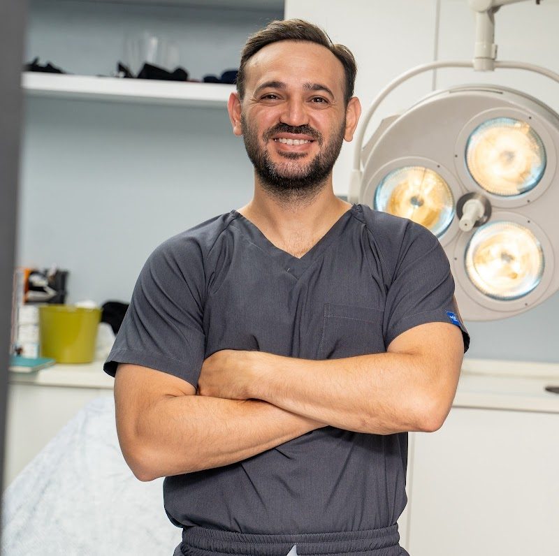 Dr. Akif Mehmetoğlu - Estetik