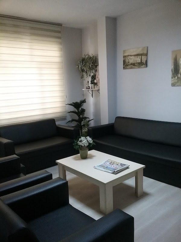 Dt. Hayriye Yıldıran - Estetik