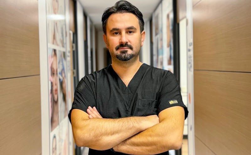 Dr. Ömer Ekin - Estetik