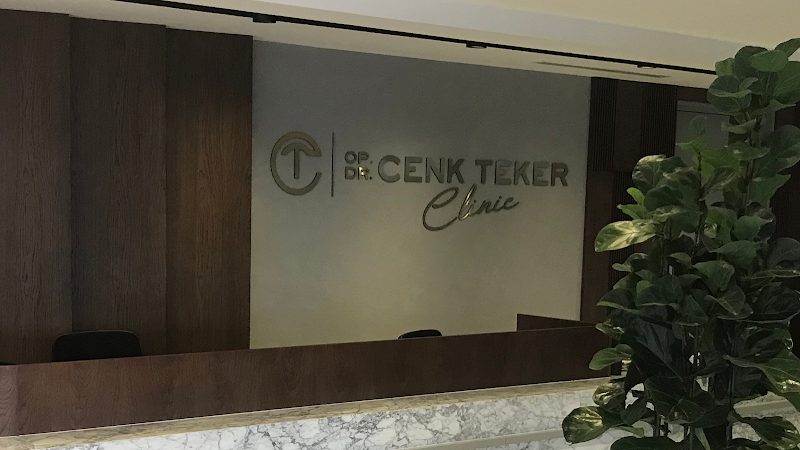 Dr. Cenk Teker - Estetik
